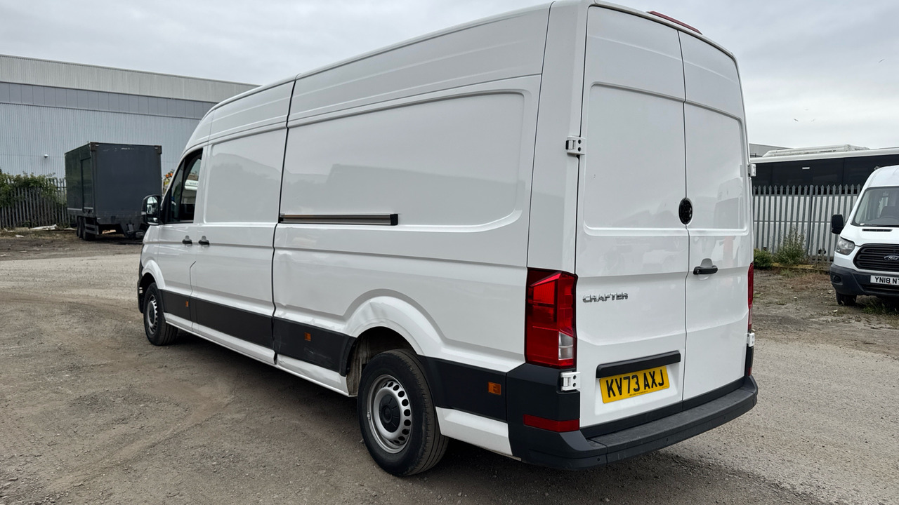Volkswagen Crafter CR35 2.0 TDI STARTLINE 140PS - Βαν: φωτογραφία 3 Volkswagen Crafter CR35 2.0 TDI STARTLINE 140PS - Βαν: φωτογραφία 3