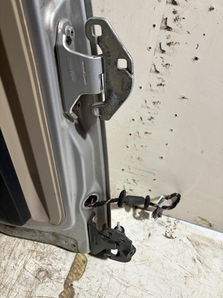 Πόρτα και ανταλλακτικά για Φορτηγό Actros MP4 Fahrertür, Tür Silber, Spiegel, Innenverkleidung LN 03: φωτογραφία 6 Πόρτα και ανταλλακτικά για Φορτηγό Actros MP4 Fahrertür, Tür Silber, Spiegel, Innenverkleidung LN 03: φωτογραφία 6