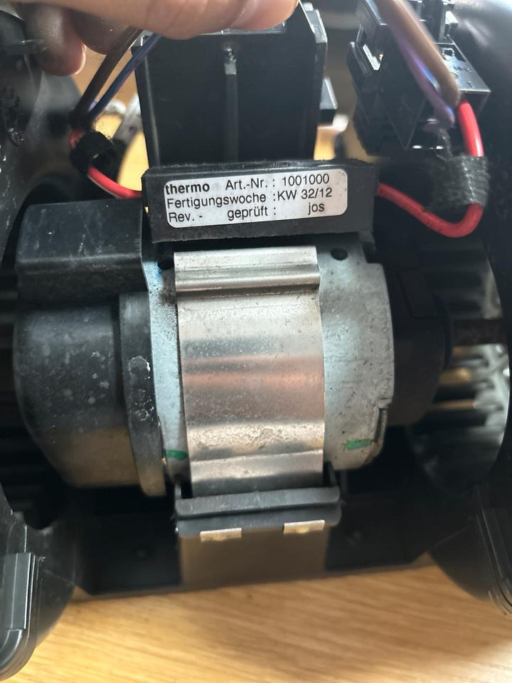 MAN BEHR BOSCH Innen Heizlüfter 9140010500 / H1968002 - Θέρμανση/ Εξαερισμός για Φορτηγό: φωτογραφία 3 MAN BEHR BOSCH Innen Heizlüfter 9140010500 / H1968002 - Θέρμανση/ Εξαερισμός για Φορτηγό: φωτογραφία 3