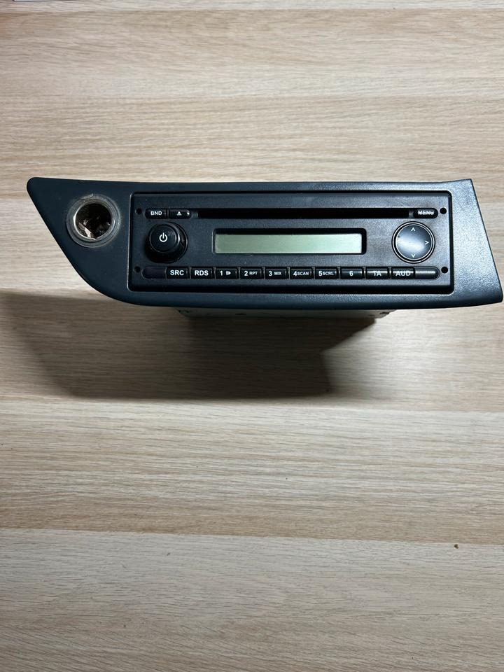 MAN BOSCH Multimedia Radio 24V 81.28101-6184 - Ανταλλακτικό: φωτογραφία 3 MAN BOSCH Multimedia Radio 24V 81.28101-6184 - Ανταλλακτικό: φωτογραφία 3