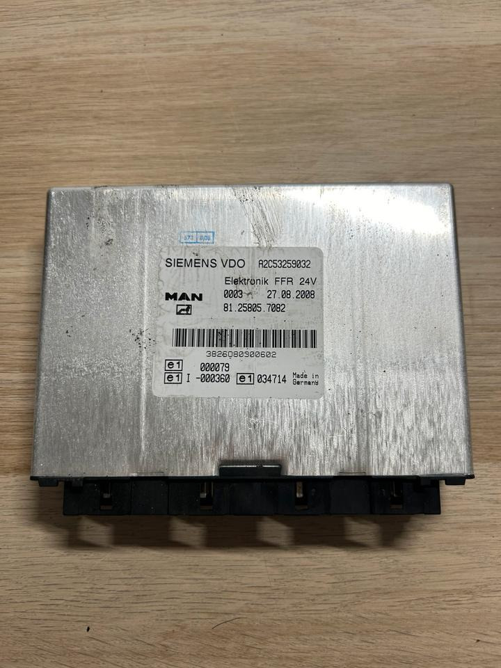 MAN Elektronik FFR SIEMENS VDO Steuergerät 81.25805.7082 - Ηλεκτρονική μονάδα ελέγχου για Φορτηγό: φωτογραφία 2 MAN Elektronik FFR SIEMENS VDO Steuergerät 81.25805.7082 - Ηλεκτρονική μονάδα ελέγχου για Φορτηγό: φωτογραφία 2
