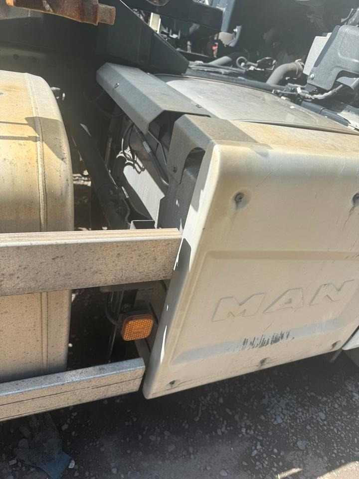 MAN TGX EU6 Katalysator / Auspuff 81.151036131 - Καταλυτικός μετατροπέας για Φορτηγό: φωτογραφία 3 MAN TGX EU6 Katalysator / Auspuff 81.151036131 - Καταλυτικός μετατροπέας για Φορτηγό: φωτογραφία 3