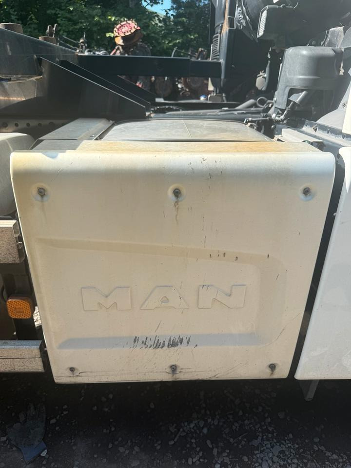 MAN TGX EU6 Katalysator / Auspuff 81.151036131 - Καταλυτικός μετατροπέας για Φορτηγό: φωτογραφία 1 MAN TGX EU6 Katalysator / Auspuff 81.151036131 - Καταλυτικός μετατροπέας για Φορτηγό: φωτογραφία 1