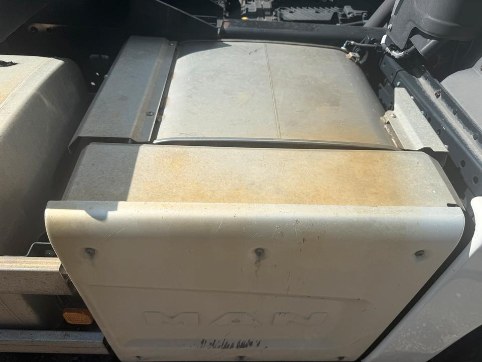 MAN TGX EU6 Katalysator / Auspuff 81.151036131 - Καταλυτικός μετατροπέας για Φορτηγό: φωτογραφία 2 MAN TGX EU6 Katalysator / Auspuff 81.151036131 - Καταλυτικός μετατροπέας για Φορτηγό: φωτογραφία 2