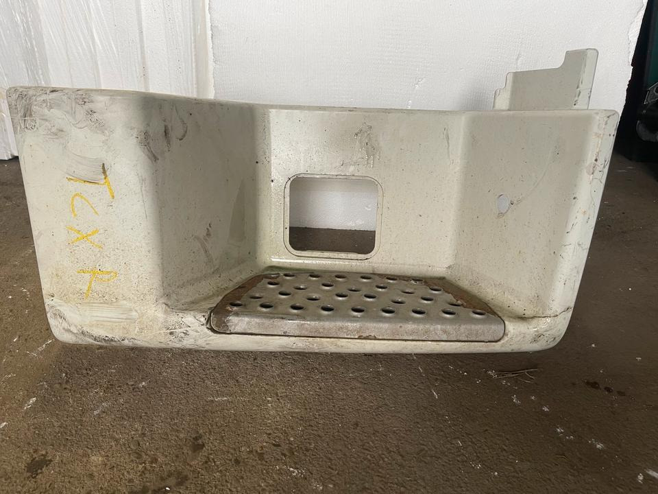 MAN TGX Einstieg Unten Rechts 81615100976 - Σκαλοπάτι για Φορτηγό: φωτογραφία 1 MAN TGX Einstieg Unten Rechts 81615100976 - Σκαλοπάτι για Φορτηγό: φωτογραφία 1