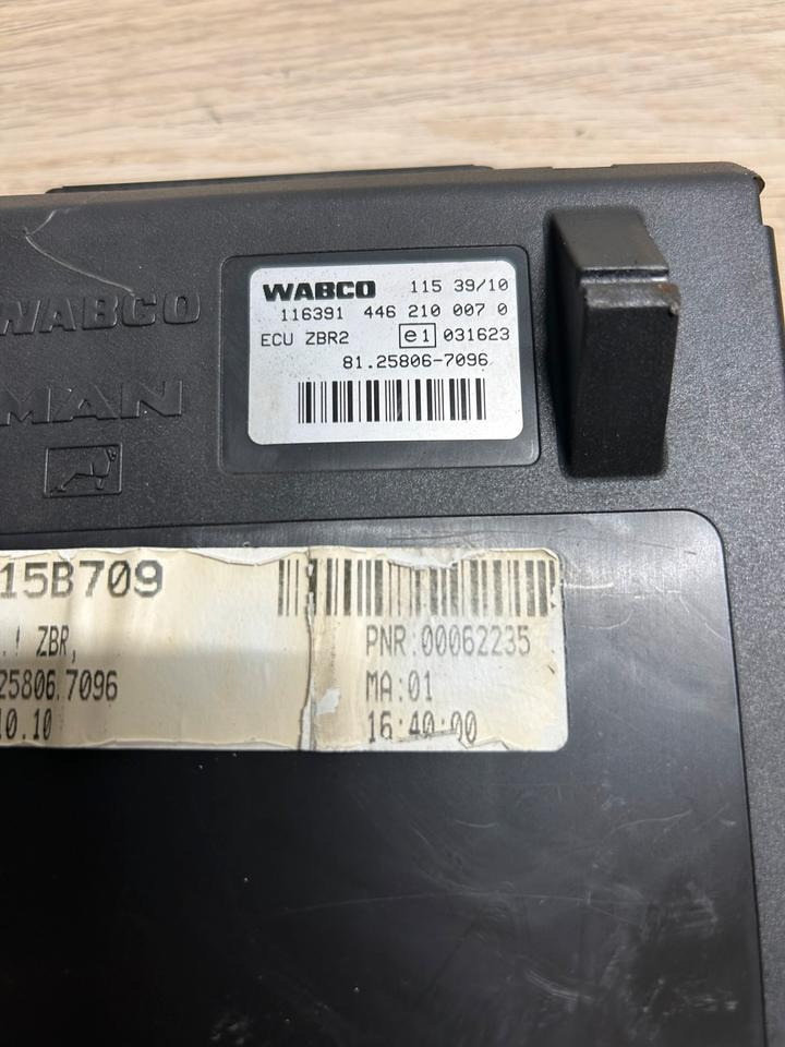 MAN WABCO Elektronik ECU ZBR 2 Steuergerät 81.25806-7096 - Ηλεκτρονική μονάδα ελέγχου για Φορτηγό: φωτογραφία 4 MAN WABCO Elektronik ECU ZBR 2 Steuergerät 81.25806-7096 - Ηλεκτρονική μονάδα ελέγχου για Φορτηγό: φωτογραφία 4