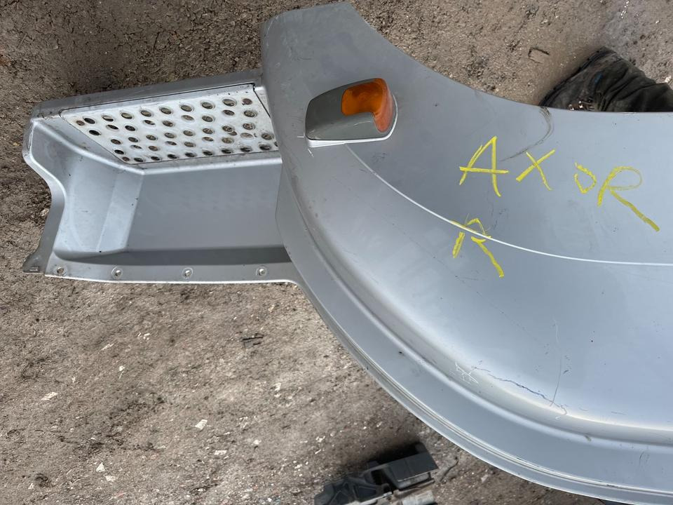Mercedes AXOR Einstieg Rechts Kotflügel - Σκαλοπάτι για Φορτηγό: φωτογραφία 3 Mercedes AXOR Einstieg Rechts Kotflügel - Σκαλοπάτι για Φορτηγό: φωτογραφία 3
