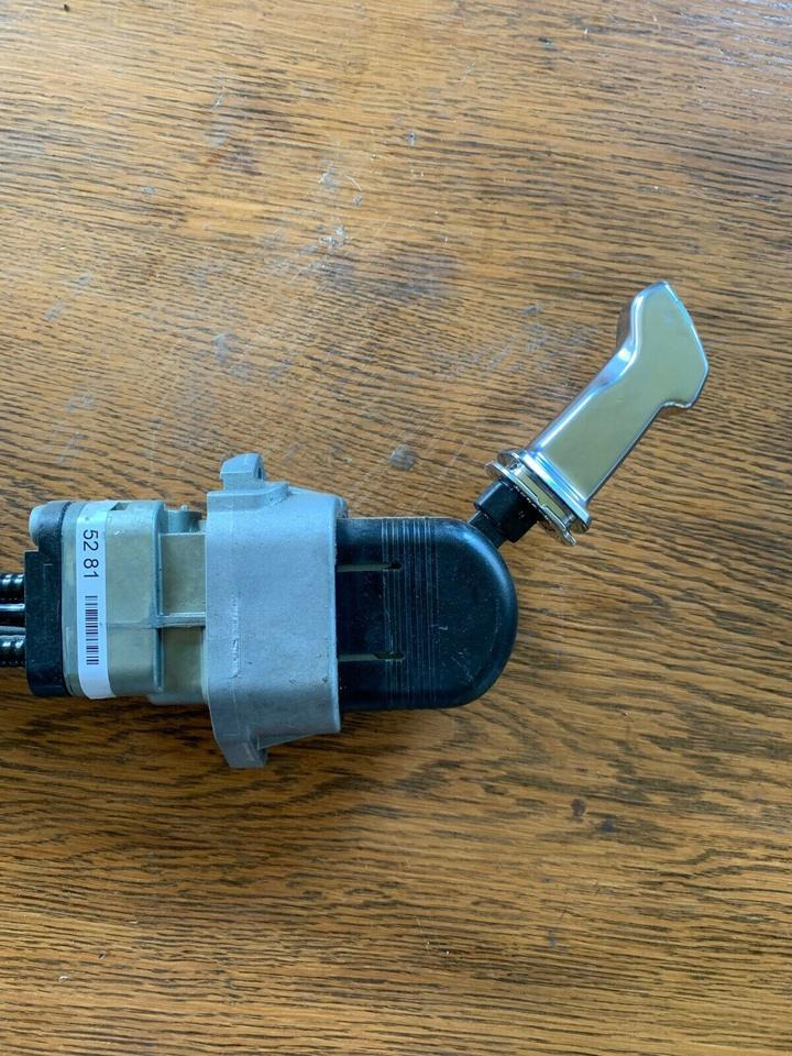 Mercedes Actros Handknorrbremse A 004 430 5281 - Λεβιές ταχύτητων για Φορτηγό: φωτογραφία 1 Mercedes Actros Handknorrbremse A 004 430 5281 - Λεβιές ταχύτητων για Φορτηγό: φωτογραφία 1