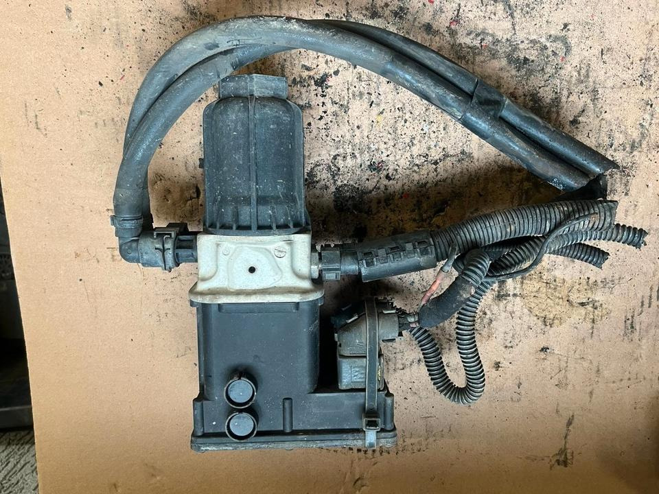 Mercedes Actros MP4 AdBlue Pumpe A0001405378 - Αντλία καυσίμου για Φορτηγό: φωτογραφία 3 Mercedes Actros MP4 AdBlue Pumpe A0001405378 - Αντλία καυσίμου για Φορτηγό: φωτογραφία 3