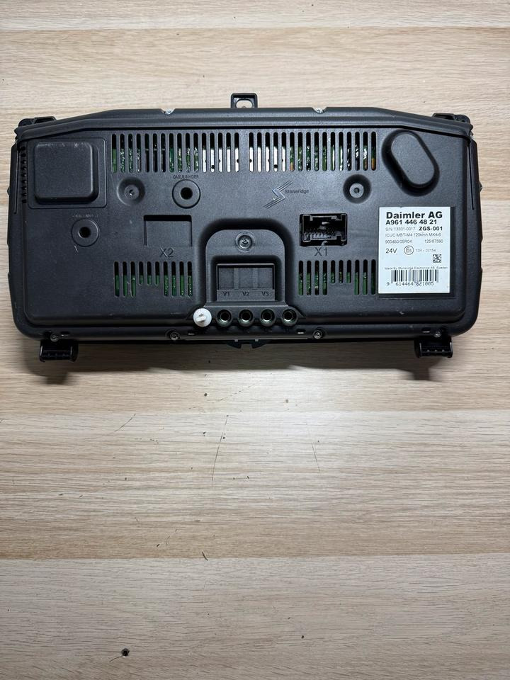 Mercedes Actros MP4 Kombiinstrument / Tacho A9614464821 - Ταμπλό αυτοκινήτου: φωτογραφία 3 Mercedes Actros MP4 Kombiinstrument / Tacho A9614464821 - Ταμπλό αυτοκινήτου: φωτογραφία 3