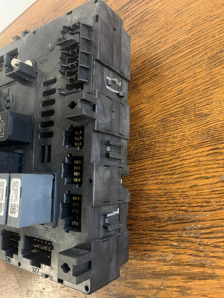 Mercedes Actros MP4 Single-SAM Sicherungskasten A0014467658 - Ηλεκτρική ασφάλεια για Φορτηγό: φωτογραφία 5 Mercedes Actros MP4 Single-SAM Sicherungskasten A0014467658 - Ηλεκτρική ασφάλεια για Φορτηγό: φωτογραφία 5