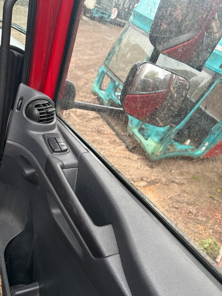 Mercedes Atego 4 EU6 Beifahrertür, Rot, Innenverkleidung, Spiegel - Πόρτα και ανταλλακτικά για Φορτηγό: φωτογραφία 3 Mercedes Atego 4 EU6 Beifahrertür, Rot, Innenverkleidung, Spiegel - Πόρτα και ανταλλακτικά για Φορτηγό: φωτογραφία 3