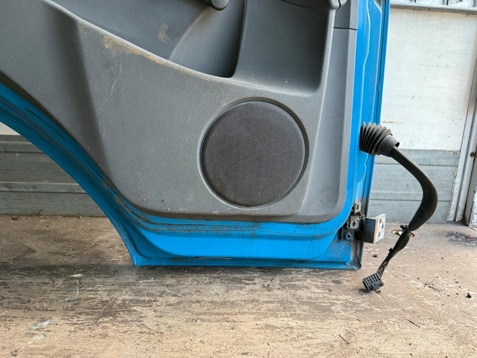 Mercedes Atego Fahrertür Blau Spiegel Innenverkleidung LN 73 - Πόρτα και ανταλλακτικά για Φορτηγό: φωτογραφία 4 Mercedes Atego Fahrertür Blau Spiegel Innenverkleidung LN 73 - Πόρτα και ανταλλακτικά για Φορτηγό: φωτογραφία 4