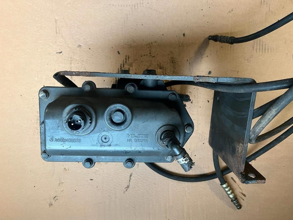 Mercedes-Benz Actros Atego EU4 EU5 AdBlue Pumpe A0001400578 - Αντλία καυσίμου για Φορτηγό: φωτογραφία 1 Mercedes-Benz Actros Atego EU4 EU5 AdBlue Pumpe A0001400578 - Αντλία καυσίμου για Φορτηγό: φωτογραφία 1