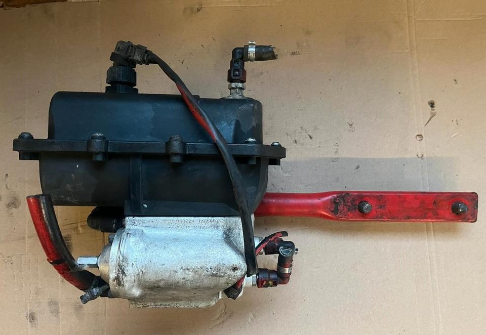 Mercedes-Benz Actros Atego EU4 EU5 AdBlue Pumpe A0001401578 - Αντλία καυσίμου για Φορτηγό: φωτογραφία 3 Mercedes-Benz Actros Atego EU4 EU5 AdBlue Pumpe A0001401578 - Αντλία καυσίμου για Φορτηγό: φωτογραφία 3