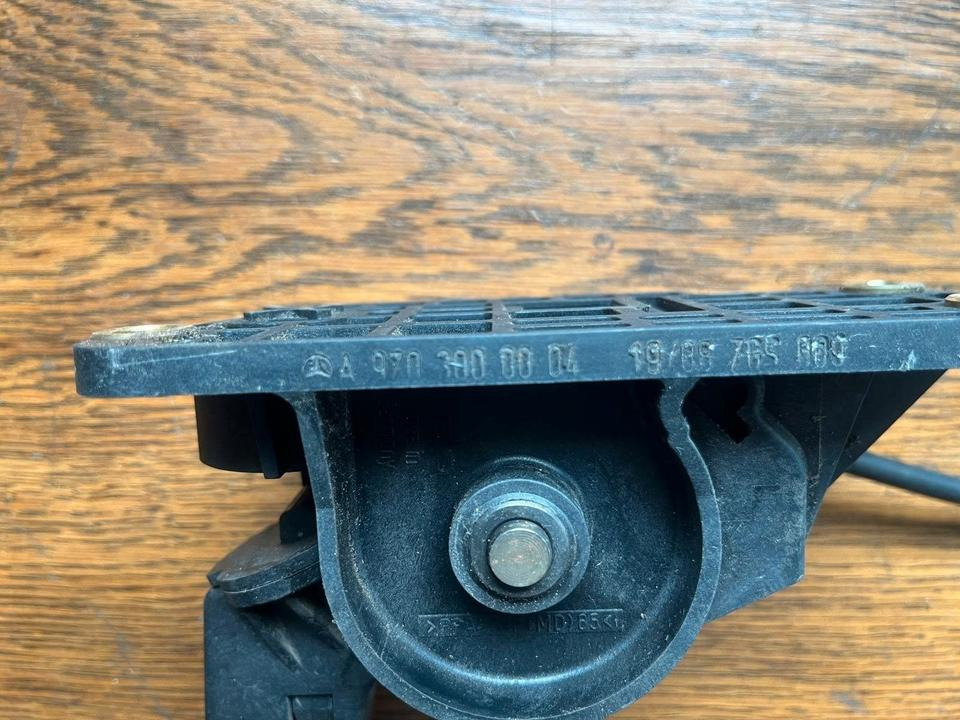 Mercedes Gaspedal A9703000004 - Πετάλι για Φορτηγό: φωτογραφία 2 Mercedes Gaspedal A9703000004 - Πετάλι για Φορτηγό: φωτογραφία 2