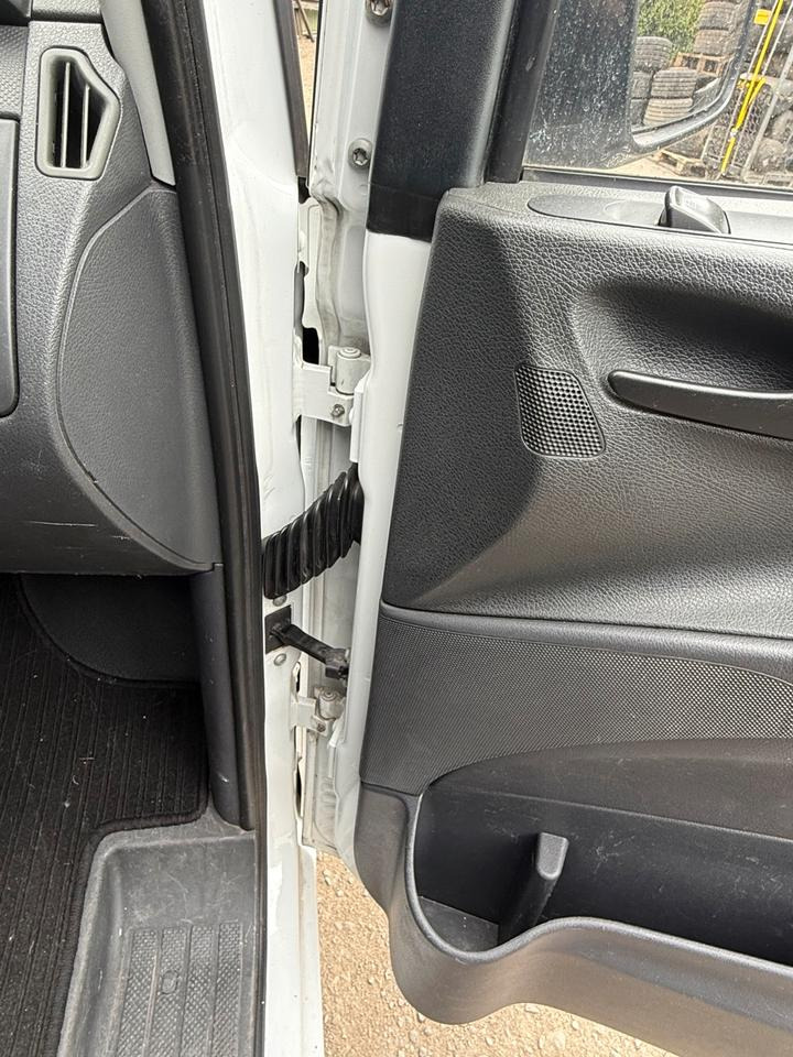 Mercedes VITO Beifahrertür Rechts komplett BJ 2012 - Πόρτα και ανταλλακτικά για Ελαφρύ επαγγελματικό: φωτογραφία 3 Mercedes VITO Beifahrertür Rechts komplett BJ 2012 - Πόρτα και ανταλλακτικά για Ελαφρύ επαγγελματικό: φωτογραφία 3