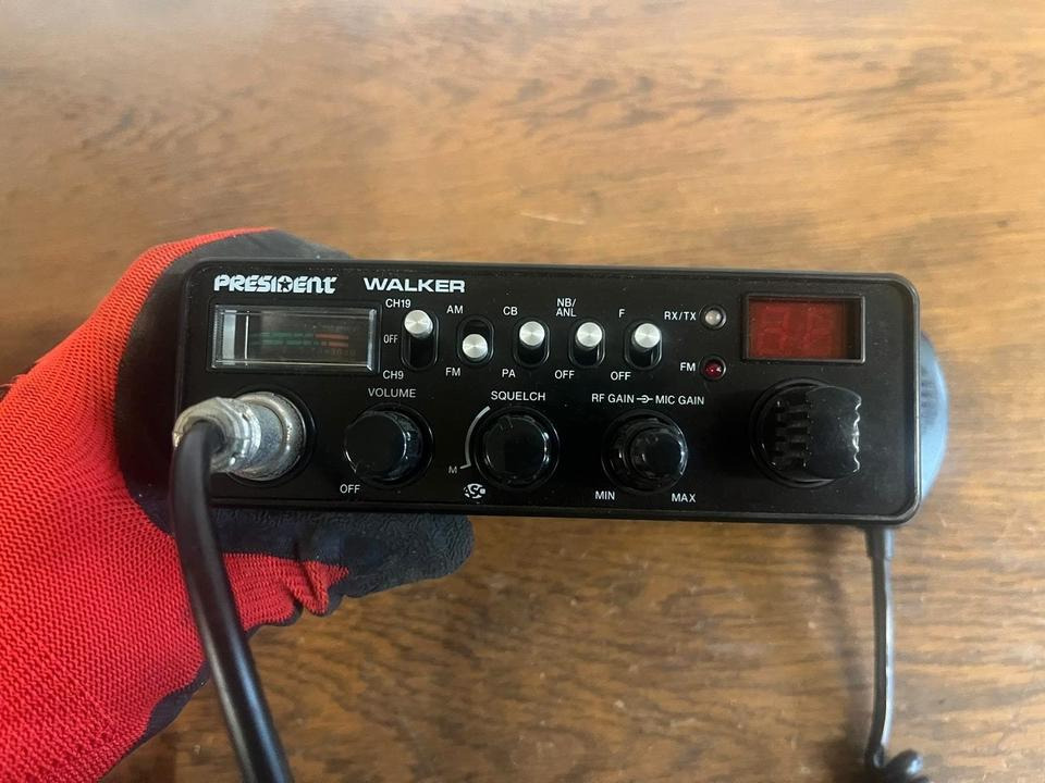 President Walker Funkgerät 34540 - Σύστημα πλοήγησης για Φορτηγό: φωτογραφία 2 President Walker Funkgerät 34540 - Σύστημα πλοήγησης για Φορτηγό: φωτογραφία 2