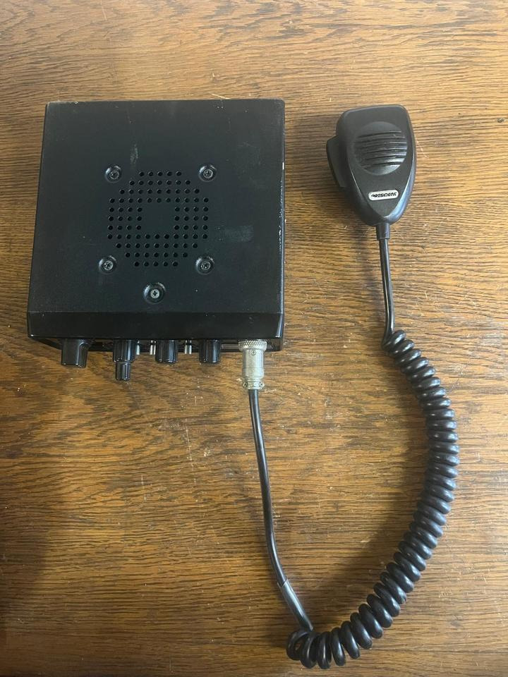 President Walker Funkgerät 34540 - Σύστημα πλοήγησης για Φορτηγό: φωτογραφία 3 President Walker Funkgerät 34540 - Σύστημα πλοήγησης για Φορτηγό: φωτογραφία 3