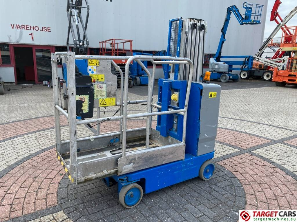 Genie GR-20 RunAbout Electric Vertical Mast Lift 802cm - Κάθετος ανελκυστήρας με κατάρτι: φωτογραφία 1 Genie GR-20 RunAbout Electric Vertical Mast Lift 802cm - Κάθετος ανελκυστήρας με κατάρτι: φωτογραφία 1