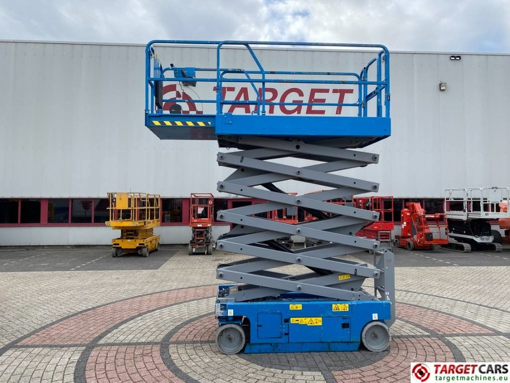 Ψαλιδωτό ανυψωτικό Genie GS-4047 Electric Scissor Work Lift 1389cm: φωτογραφία 5 Ψαλιδωτό ανυψωτικό Genie GS-4047 Electric Scissor Work Lift 1389cm: φωτογραφία 5