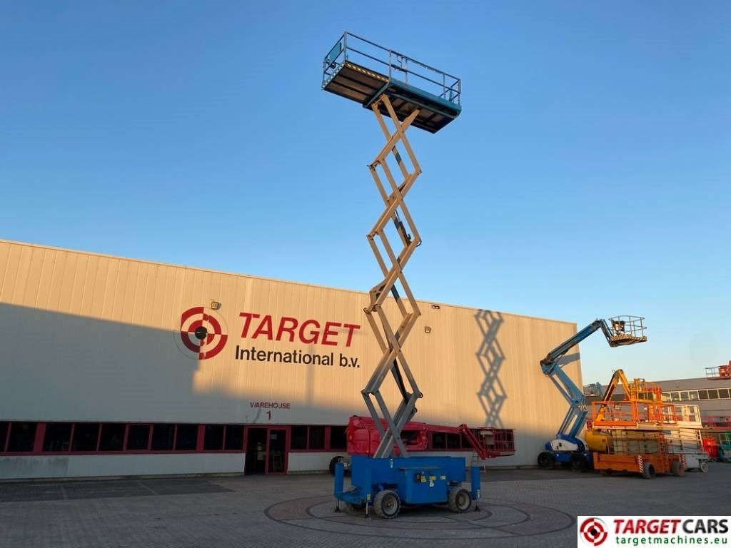Μίσθωση Genie GS-4069 DC Electric GS4069 Scissor WorkLift 1412cm  Genie GS-4069 DC Electric GS4069 Scissor WorkLift 1412cm: φωτογραφία 6