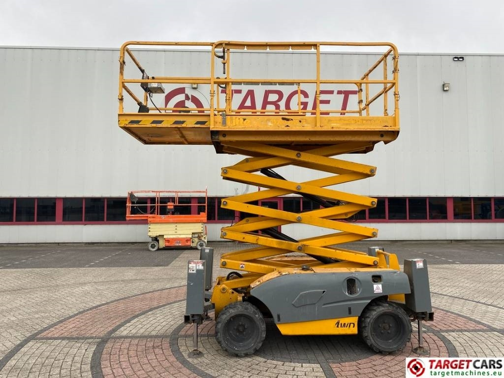 Haulotte Compact 12DX Diesel 4x4 Scissor Work Lift 1206cm - Ψαλιδωτό ανυψωτικό: φωτογραφία 5 Haulotte Compact 12DX Diesel 4x4 Scissor Work Lift 1206cm - Ψαλιδωτό ανυψωτικό: φωτογραφία 5