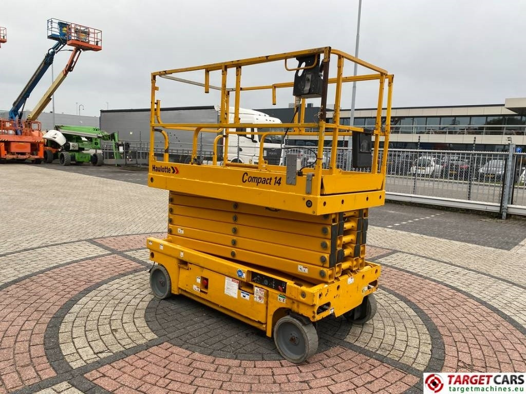 Haulotte Compact 14 Electric Scissor Work Lift 1385cm - Ψαλιδωτό ανυψωτικό: φωτογραφία 2 Haulotte Compact 14 Electric Scissor Work Lift 1385cm - Ψαλιδωτό ανυψωτικό: φωτογραφία 2