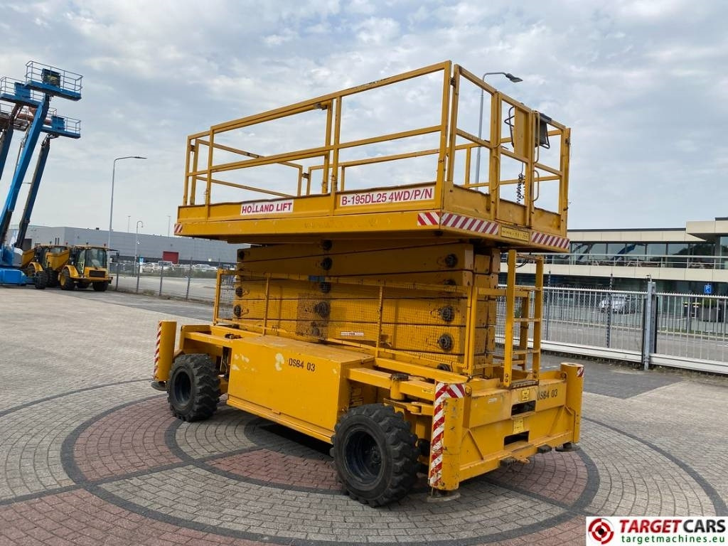 Holland Lift B195DL-25 4WD Diesel 4x4 Scissor Work Lift 2150cm - Ψαλιδωτό ανυψωτικό: φωτογραφία 2 Holland Lift B195DL-25 4WD Diesel 4x4 Scissor Work Lift 2150cm - Ψαλιδωτό ανυψωτικό: φωτογραφία 2