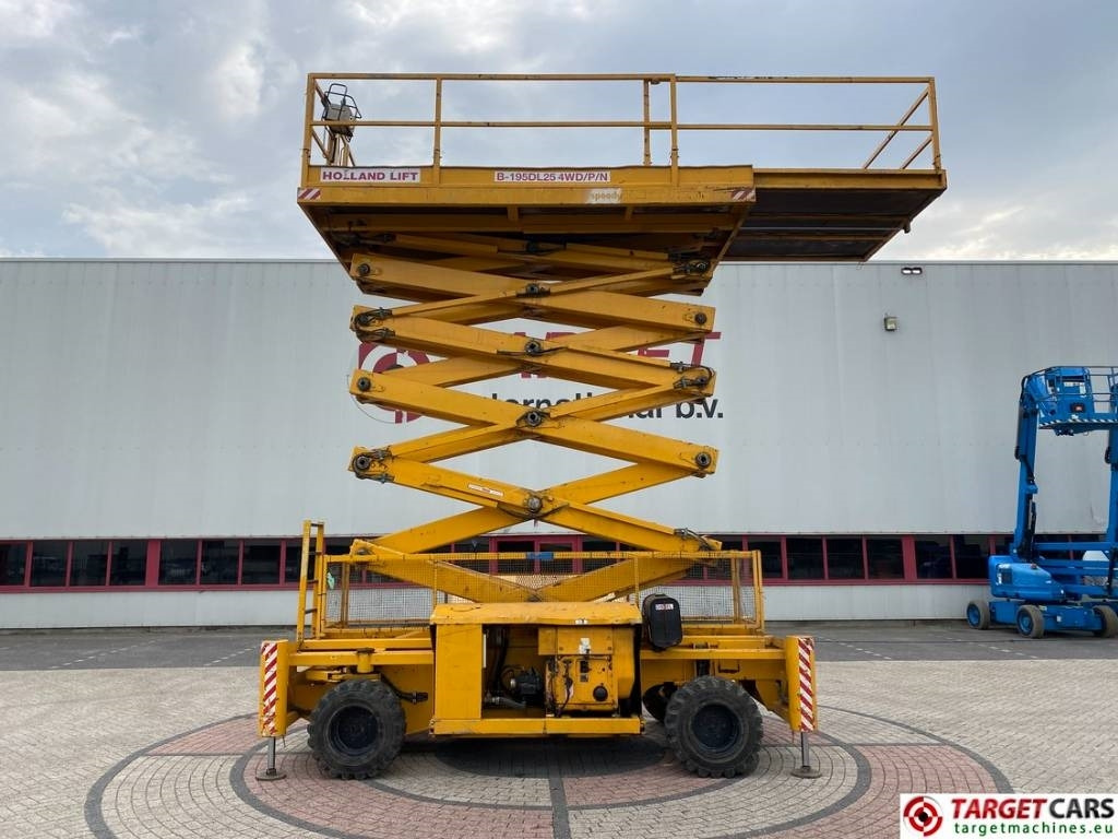 Holland Lift B195DL-25 4WD Diesel 4x4 Scissor Work Lift 2150cm - Ψαλιδωτό ανυψωτικό: φωτογραφία 5 Holland Lift B195DL-25 4WD Diesel 4x4 Scissor Work Lift 2150cm - Ψαλιδωτό ανυψωτικό: φωτογραφία 5