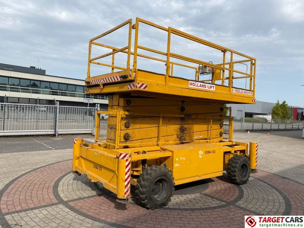 Holland Lift B195DL-25 4WD Diesel 4x4 Scissor Work Lift 2150cm - Ψαλιδωτό ανυψωτικό: φωτογραφία 3 Holland Lift B195DL-25 4WD Diesel 4x4 Scissor Work Lift 2150cm - Ψαλιδωτό ανυψωτικό: φωτογραφία 3