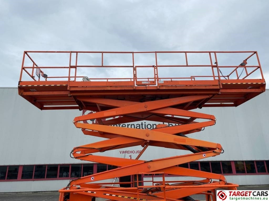 Ψαλιδωτό ανυψωτικό SkyJack SJ9250 RT Diesel 4x4 Scissor Work Lift 1720cm: φωτογραφία 39 Ψαλιδωτό ανυψωτικό SkyJack SJ9250 RT Diesel 4x4 Scissor Work Lift 1720cm: φωτογραφία 39
