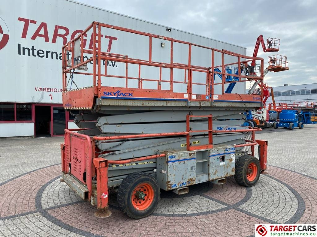 SkyJack SJ9250 RT Diesel Scissor Work Lift 1720cm - Ψαλιδωτό ανυψωτικό: φωτογραφία 1 SkyJack SJ9250 RT Diesel Scissor Work Lift 1720cm - Ψαλιδωτό ανυψωτικό: φωτογραφία 1