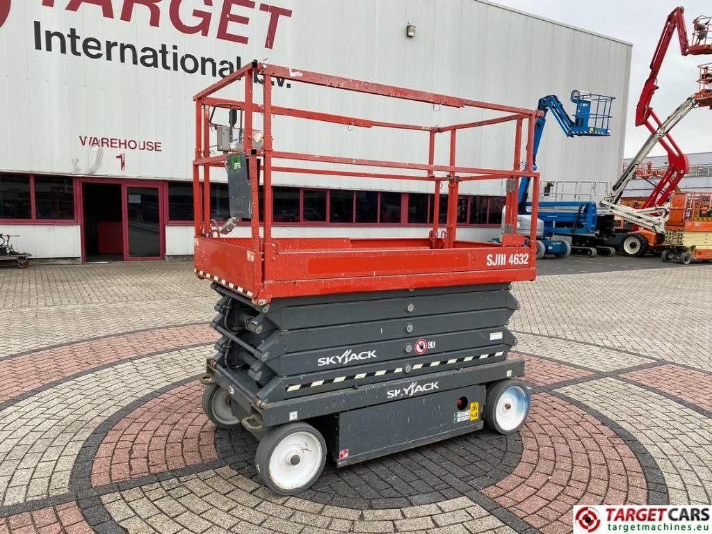 SkyJack SJIII-4632 Electric 4632 Scissor Work Lift 1170cm - Ψαλιδωτό ανυψωτικό: φωτογραφία 1 SkyJack SJIII-4632 Electric 4632 Scissor Work Lift 1170cm - Ψαλιδωτό ανυψωτικό: φωτογραφία 1