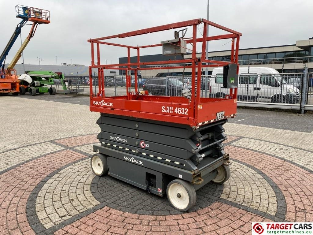 SkyJack SJIII-4632 Electric 4632 Scissor Work lift 1170cm - Ψαλιδωτό ανυψωτικό: φωτογραφία 2 SkyJack SJIII-4632 Electric 4632 Scissor Work lift 1170cm - Ψαλιδωτό ανυψωτικό: φωτογραφία 2