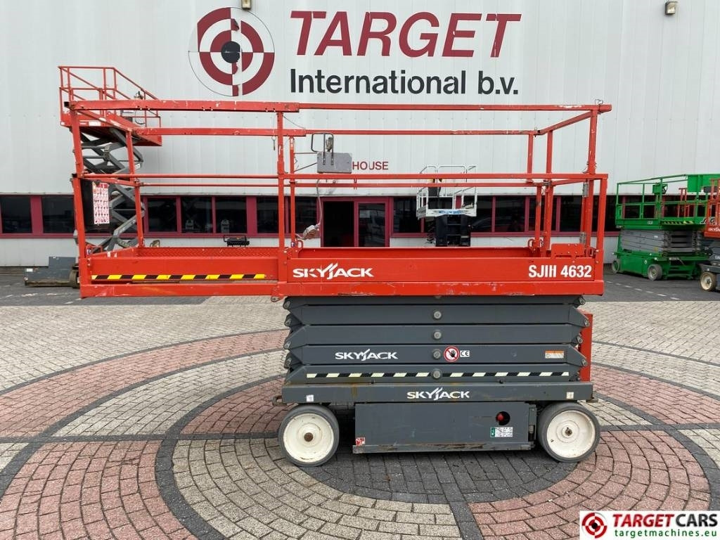 SkyJack SJIII-4632 Electric 4632 Scissor Work lift 1170cm - Ψαλιδωτό ανυψωτικό: φωτογραφία 5 SkyJack SJIII-4632 Electric 4632 Scissor Work lift 1170cm - Ψαλιδωτό ανυψωτικό: φωτογραφία 5
