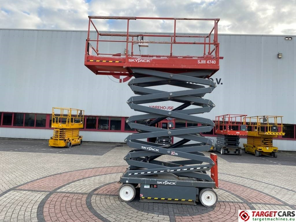 SkyJack SJIII-4740 Electric 4740 Scissor Work Lift 1380cm - Ψαλιδωτό ανυψωτικό: φωτογραφία 5 SkyJack SJIII-4740 Electric 4740 Scissor Work Lift 1380cm - Ψαλιδωτό ανυψωτικό: φωτογραφία 5