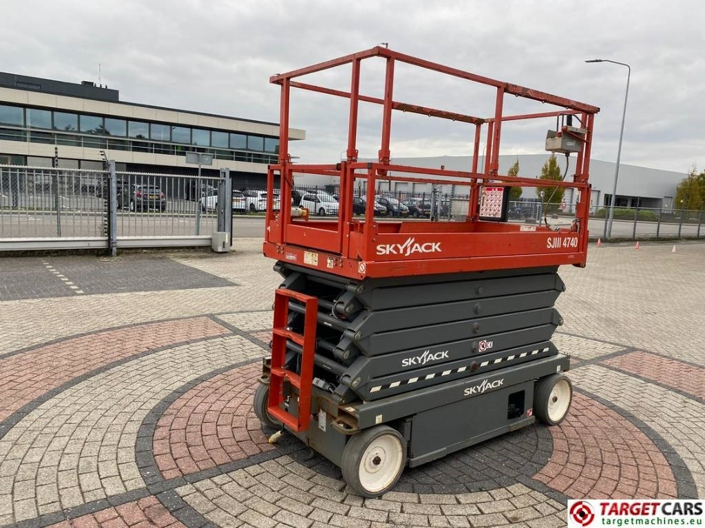 SkyJack SJIII-4740 Electric 4740 Scissor Work Lift 1380cm - Ψαλιδωτό ανυψωτικό: φωτογραφία 3 SkyJack SJIII-4740 Electric 4740 Scissor Work Lift 1380cm - Ψαλιδωτό ανυψωτικό: φωτογραφία 3
