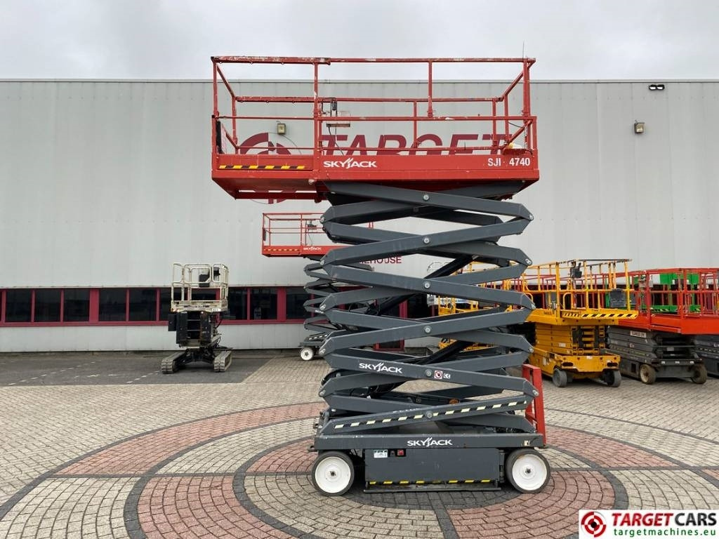 SkyJack SJIII-4740 Electric 4740 Scissor Work Lift 1380cm - Ψαλιδωτό ανυψωτικό: φωτογραφία 5 SkyJack SJIII-4740 Electric 4740 Scissor Work Lift 1380cm - Ψαλιδωτό ανυψωτικό: φωτογραφία 5