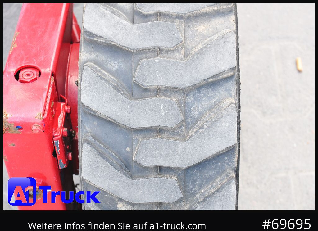 MOFETT Z2-3F-2530, Mitnahmestapler, 2500kg, Kooi Aap - Πετρελαιοκίνητο περονοφόρο: φωτογραφία 4 MOFETT Z2-3F-2530, Mitnahmestapler, 2500kg, Kooi Aap - Πετρελαιοκίνητο περονοφόρο: φωτογραφία 4