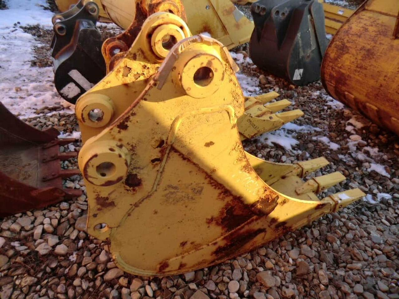 Caterpillar 307 Benna HD con denti, marca ROMEA, peso 200 kg, anno di costruzione 2004. Larghezza mm 300. - Κουβάς για εκσκαφέα: φωτογραφία 5 Caterpillar 307 Benna HD con denti, marca ROMEA, peso 200 kg, anno di costruzione 2004. Larghezza mm 300. - Κουβάς για εκσκαφέα: φωτογραφία 5