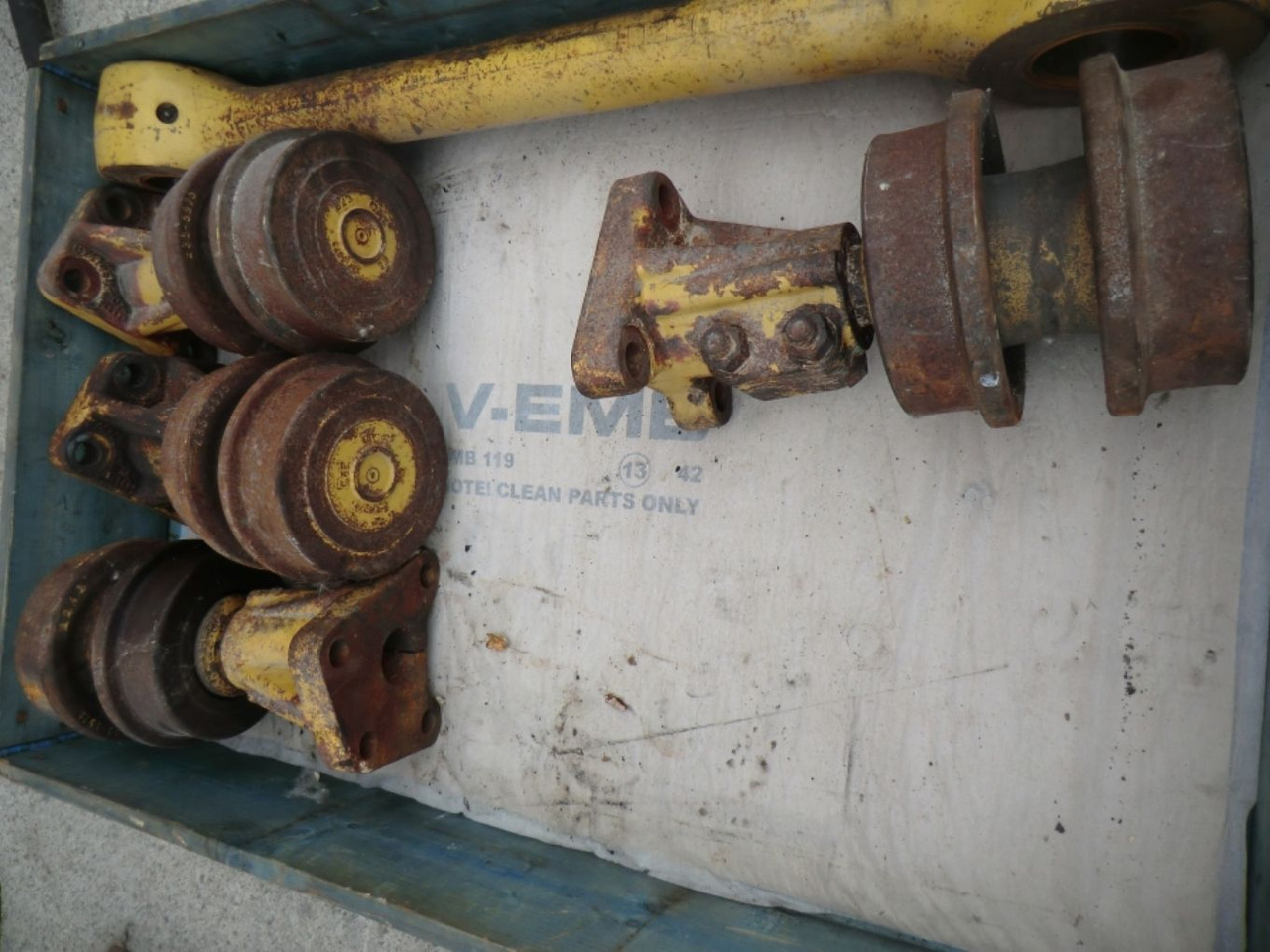 Caterpillar 963D RULLI SUPERIORI HEAVY-DUTY, SYSTEM ONE - Ερπύστριες - Ράουλα για Κατασκευή μηχανήματα: φωτογραφία 3 Caterpillar 963D RULLI SUPERIORI HEAVY-DUTY, SYSTEM ONE - Ερπύστριες - Ράουλα για Κατασκευή μηχανήματα: φωτογραφία 3