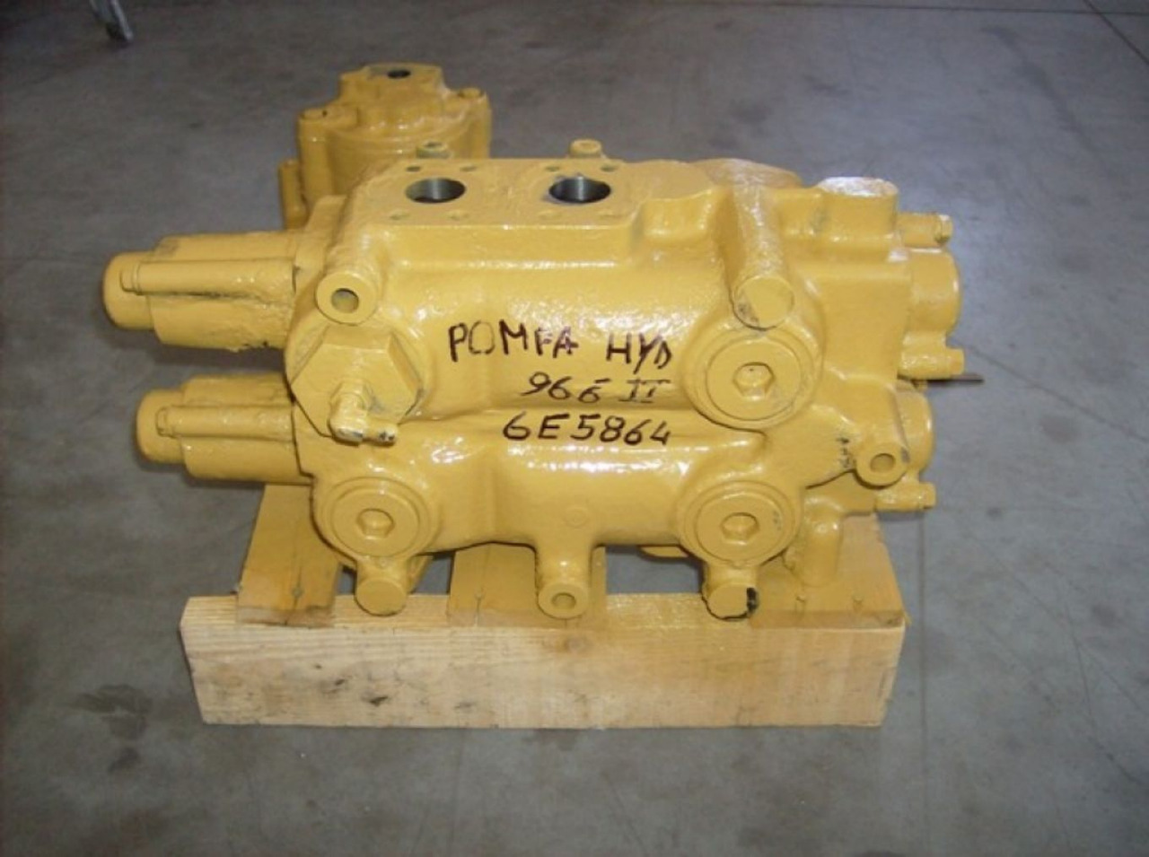 Caterpillar 966F II VALVOLA DISTRIBUTORE - Βαλβίδα για Κατασκευή μηχανήματα: φωτογραφία 2 Caterpillar 966F II VALVOLA DISTRIBUTORE - Βαλβίδα για Κατασκευή μηχανήματα: φωτογραφία 2
