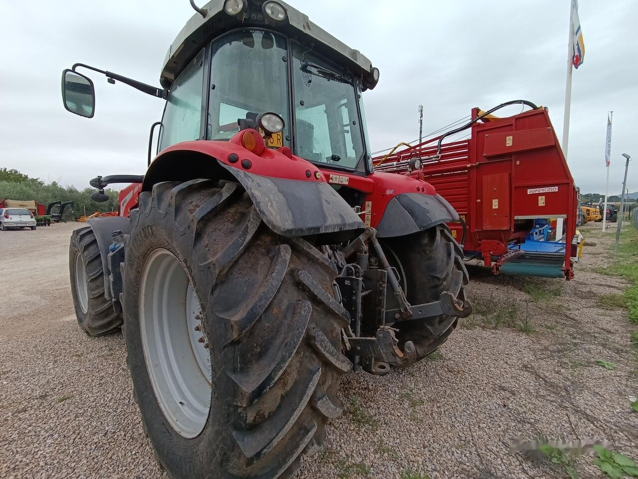 Massey Ferguson 7714 DYNA-4 - Τρακτέρ: φωτογραφία 5 Massey Ferguson 7714 DYNA-4 - Τρακτέρ: φωτογραφία 5