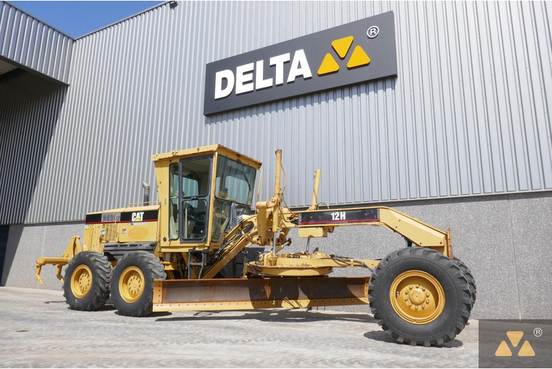 Caterpillar 12H - Γκρέιντερ: φωτογραφία 3 Caterpillar 12H - Γκρέιντερ: φωτογραφία 3