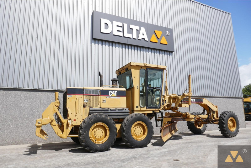 Caterpillar 12H - Γκρέιντερ: φωτογραφία 5 Caterpillar 12H - Γκρέιντερ: φωτογραφία 5