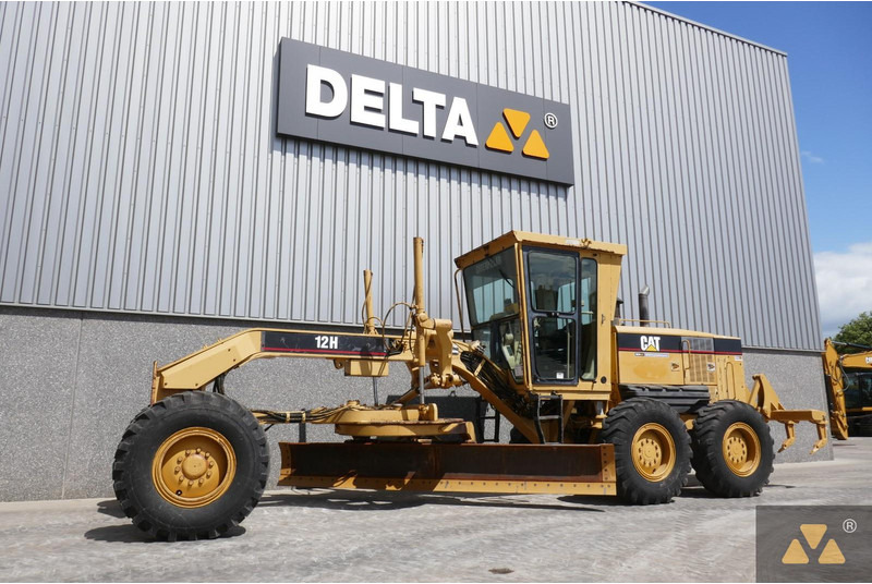 Caterpillar 12H - Γκρέιντερ: φωτογραφία 4 Caterpillar 12H - Γκρέιντερ: φωτογραφία 4