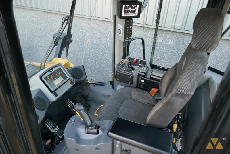 Ελαστιχοφόρος φορτωτής Caterpillar 972M: φωτογραφία 7 Ελαστιχοφόρος φορτωτής Caterpillar 972M: φωτογραφία 7