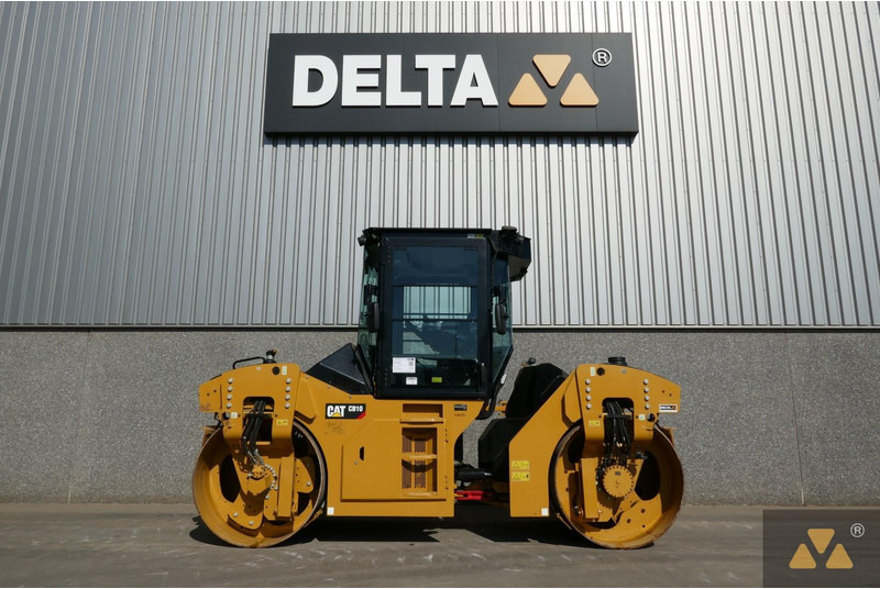 Caterpillar CB10 - Οδοστρωτήρας: φωτογραφία 1 Caterpillar CB10 - Οδοστρωτήρας: φωτογραφία 1