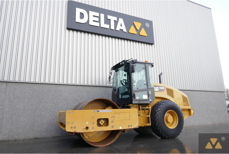 Caterpillar CS64B - Οδοστρωτήρας: φωτογραφία 4 Caterpillar CS64B - Οδοστρωτήρας: φωτογραφία 4
